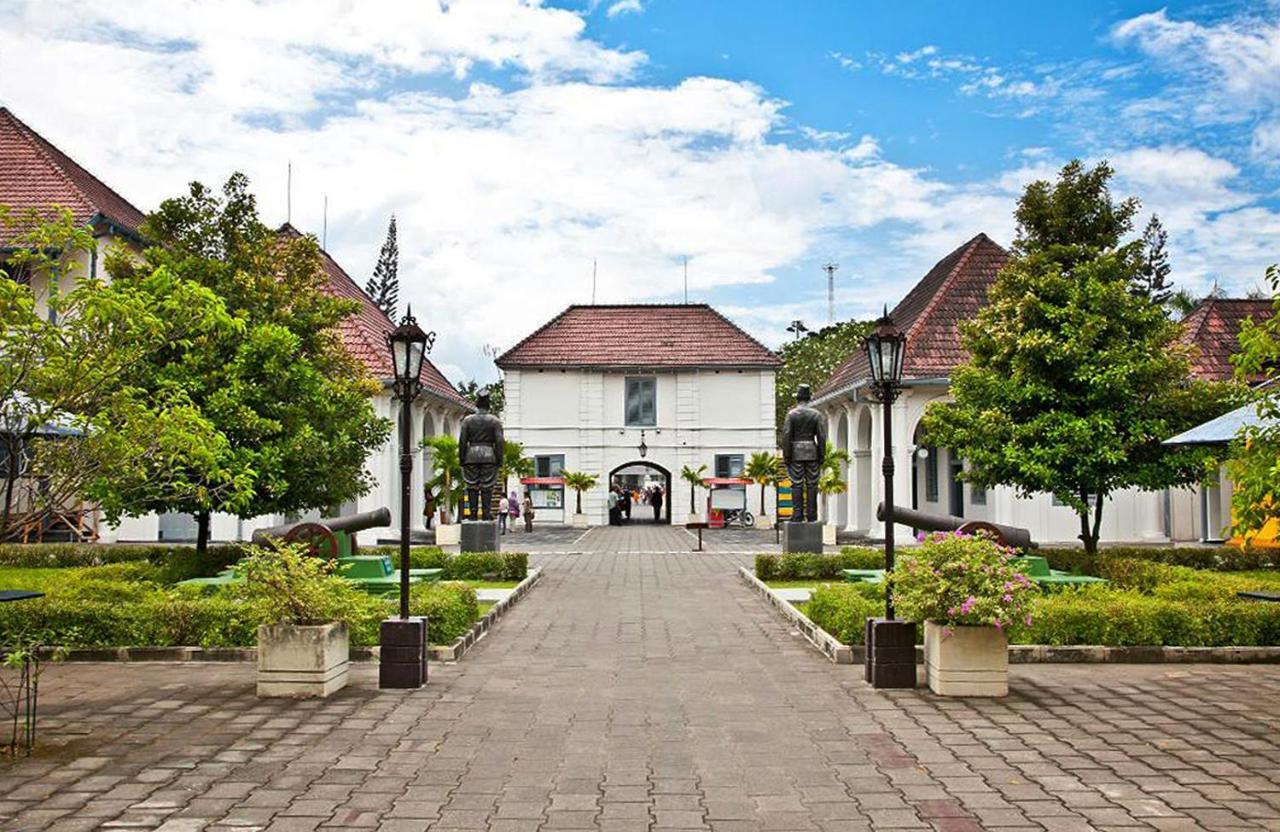 Mitra Hotel Jogyakarta Zewnętrze zdjęcie