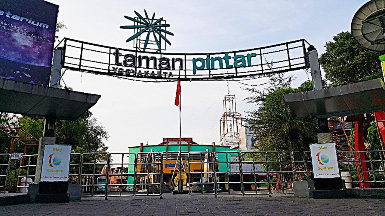 Mitra Hotel Jogyakarta Zewnętrze zdjęcie